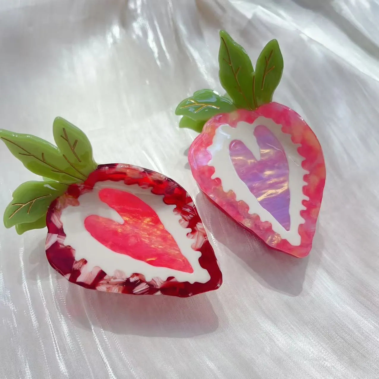 Love Honey strawberry hairpin with pastoral style design in red or pink colours
