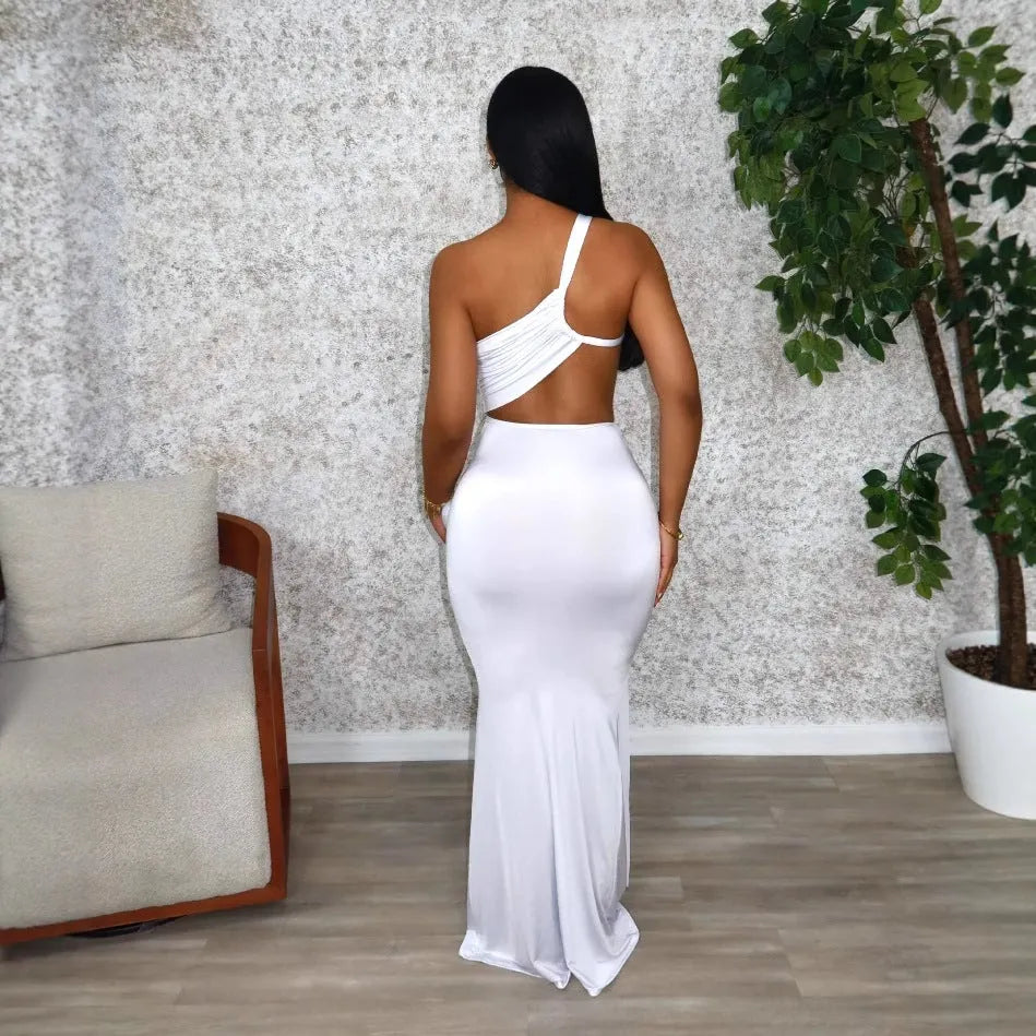 Women's long one-shoulder pleated dress in solid colour with European-American styling
