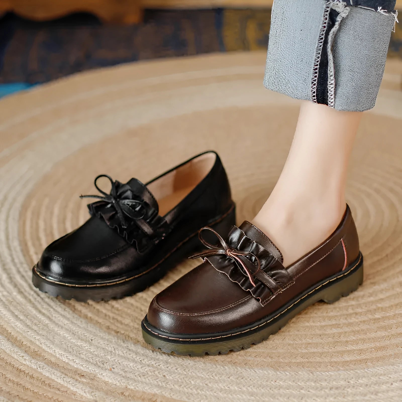 British style women's leather shoes with round head toe, chunky flat heel, in black or brown colours