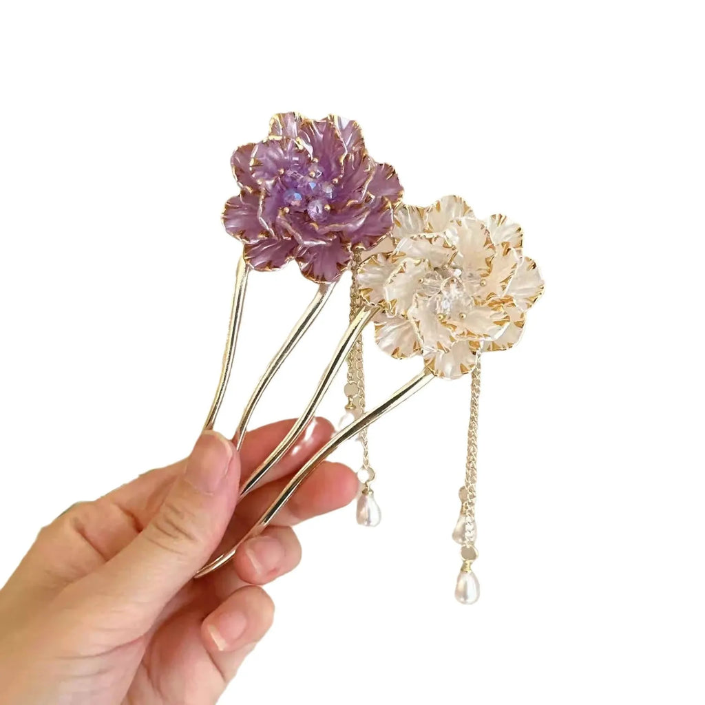 Purple and white peony flower U-shaped hairpin with tassel detailing for women's hairstyling
