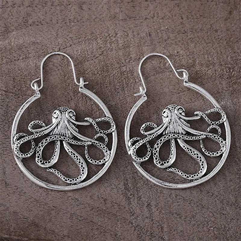 Vintage octopus earrings in antique silver colour with detailed animal zodiac design