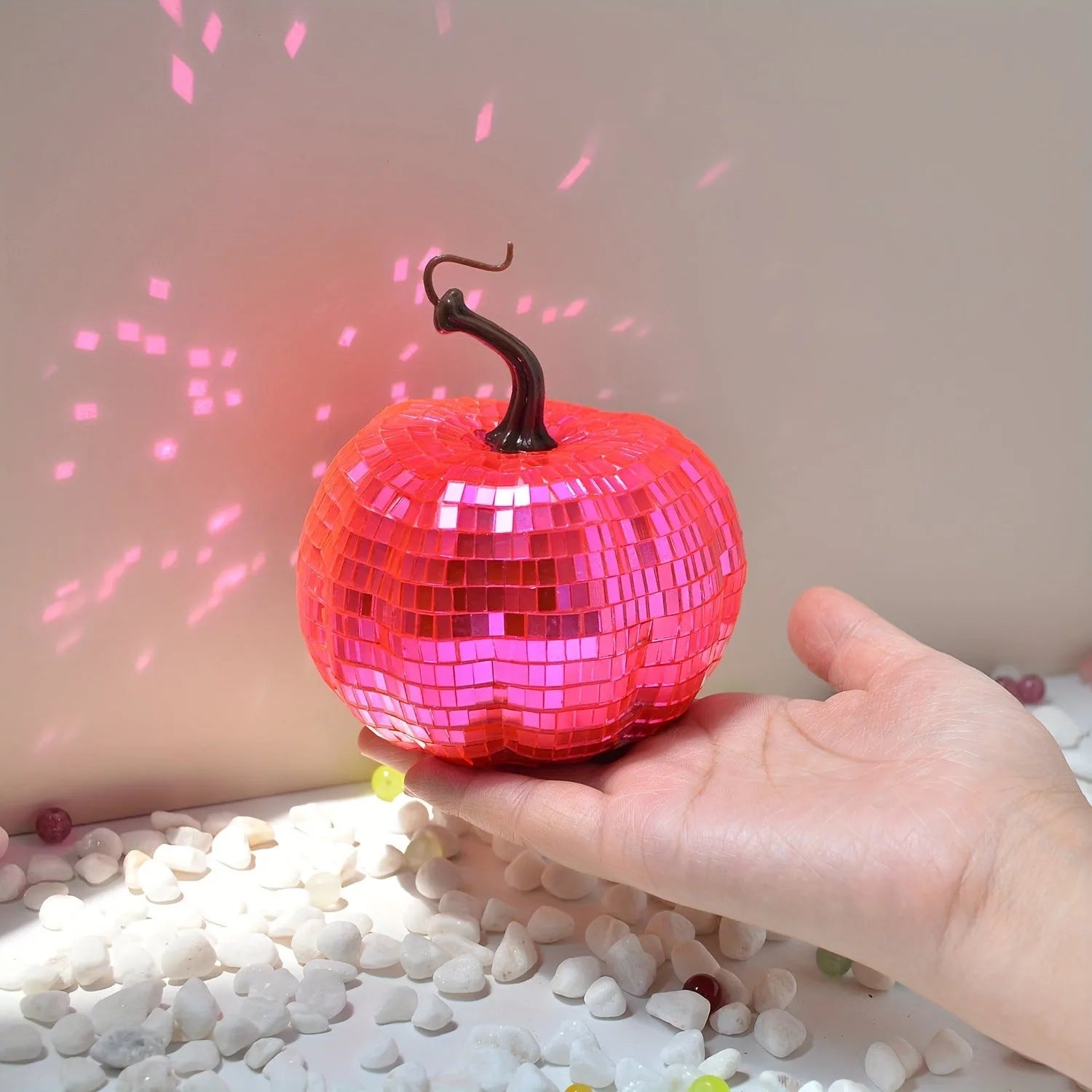 Glass pumpkin Halloween decoration with Chinese-style design and mirror finish
