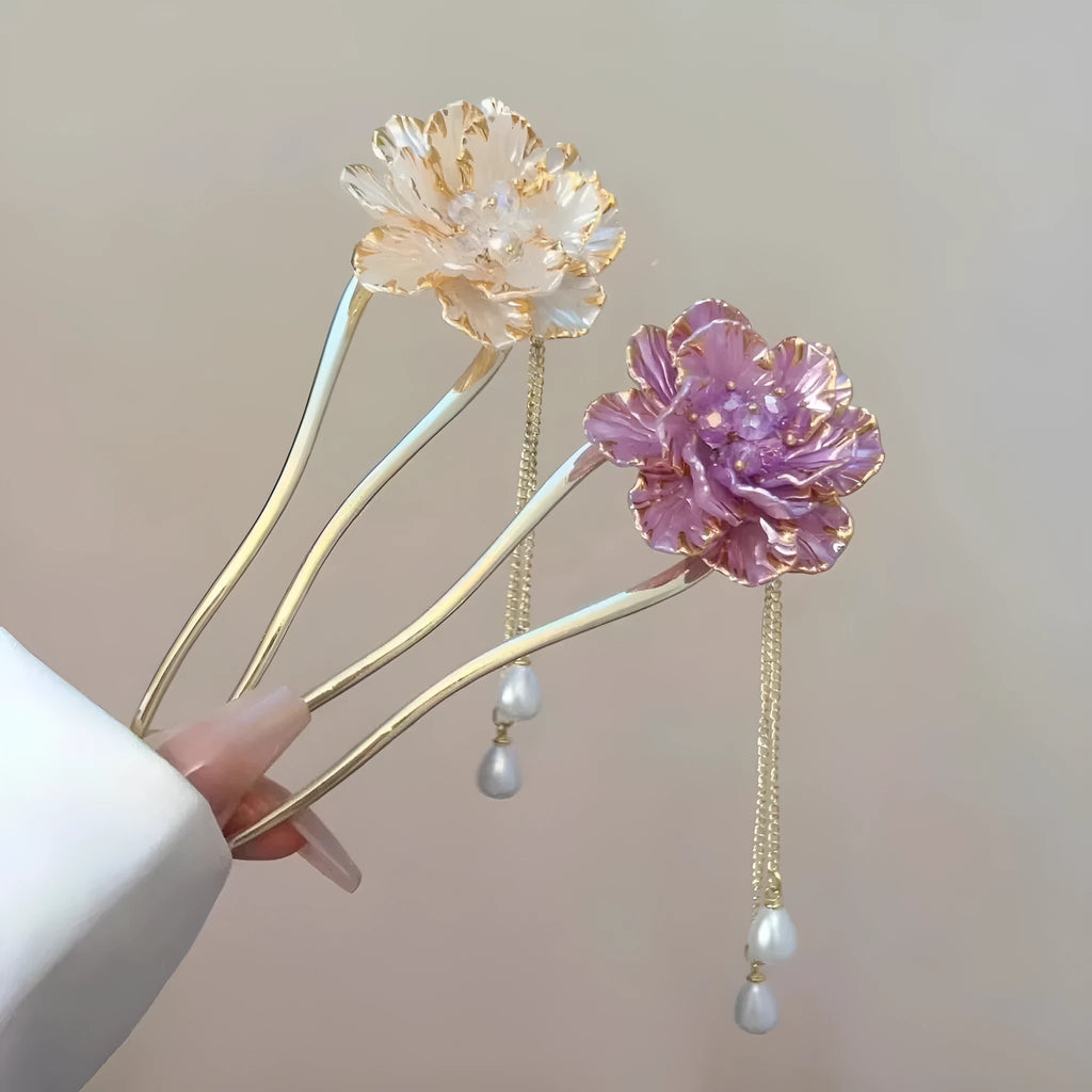 Purple and white peony flower U-shaped hairpin with tassel detailing for women's hairstyling