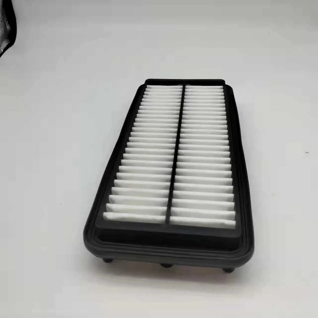 Black rectangular car air filter for Hyundai vehicles measuring 256mm by 113mm by 40mm