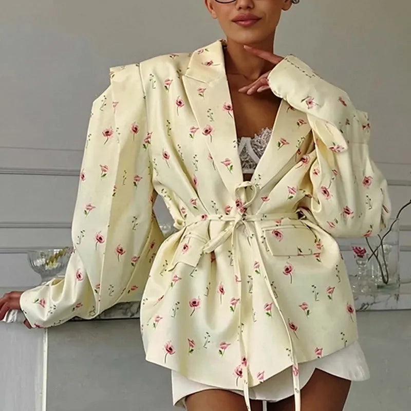 Collar lace-up waist-tight suit jacket in a choice of colours on a model.