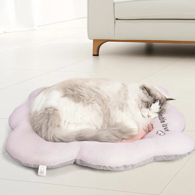 Green pet cooling mat for dogs and cats showing cold gel core technology and size dimensions