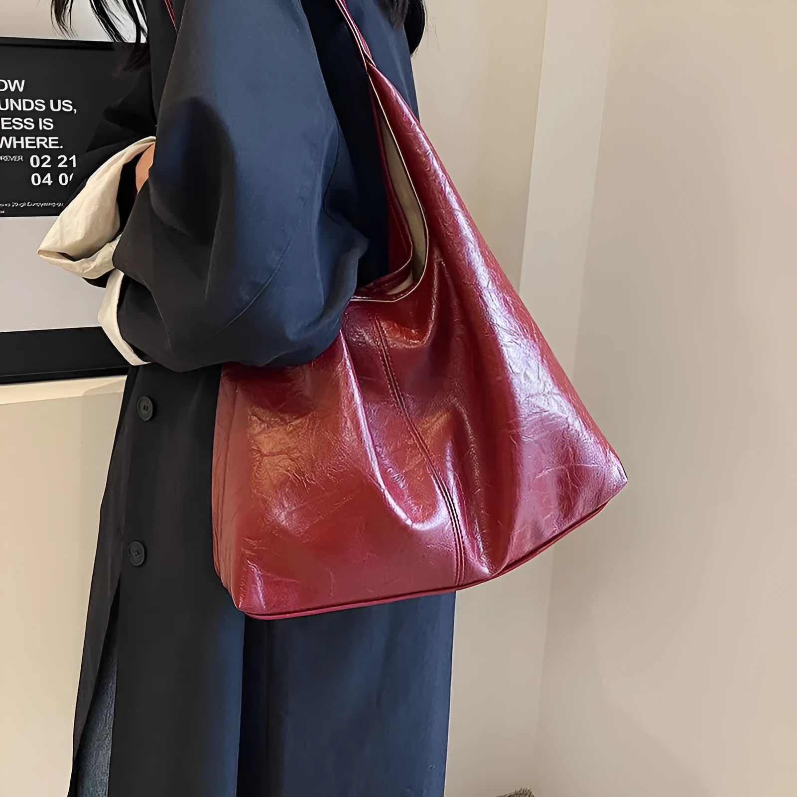 Soft PU leather shoulder bag with multiple external sandwich pockets in street-style design