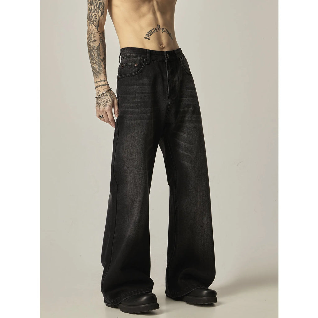 Black loose straight-leg American retro jeans with zipper fly on mannequin
