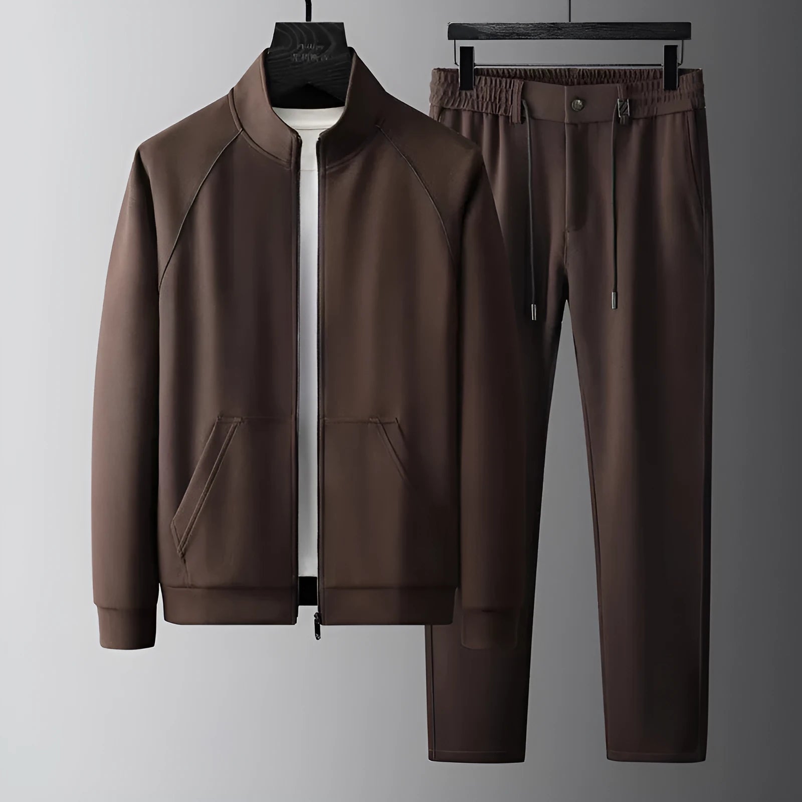 Men's stand collar casual sports suit jacket and trousers in slim fit.