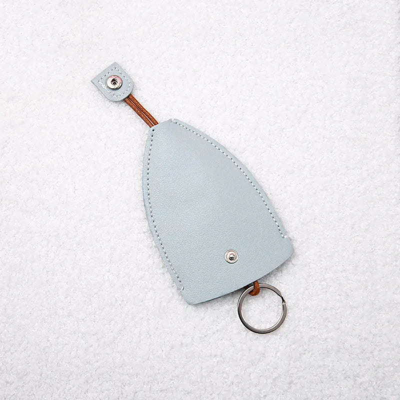 Cartoon pull-out key case in PU leather measuring 14 by 7.5 centimetres