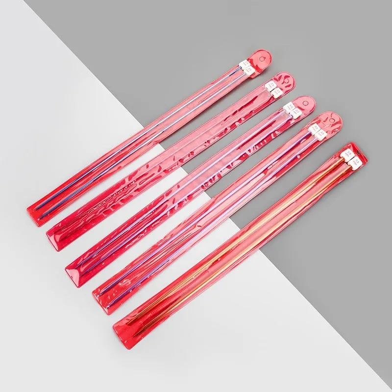 Set of lengthened crochet hooks with protective caps, showing multiple sizes from 2.0mm to 10.0mm for knitting and crochet.