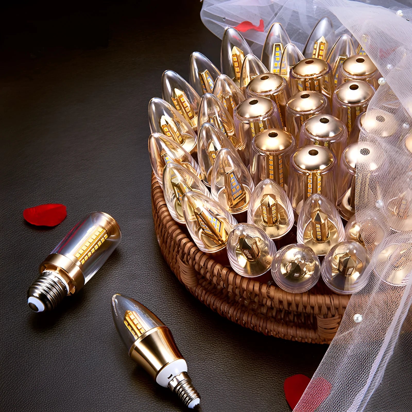 Household E14 E27 LED screw bulb with three colour options and rechargeable lithium battery