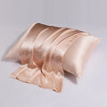 Silk pillowcase with concealed zipper in mulberry silk, double-sided design