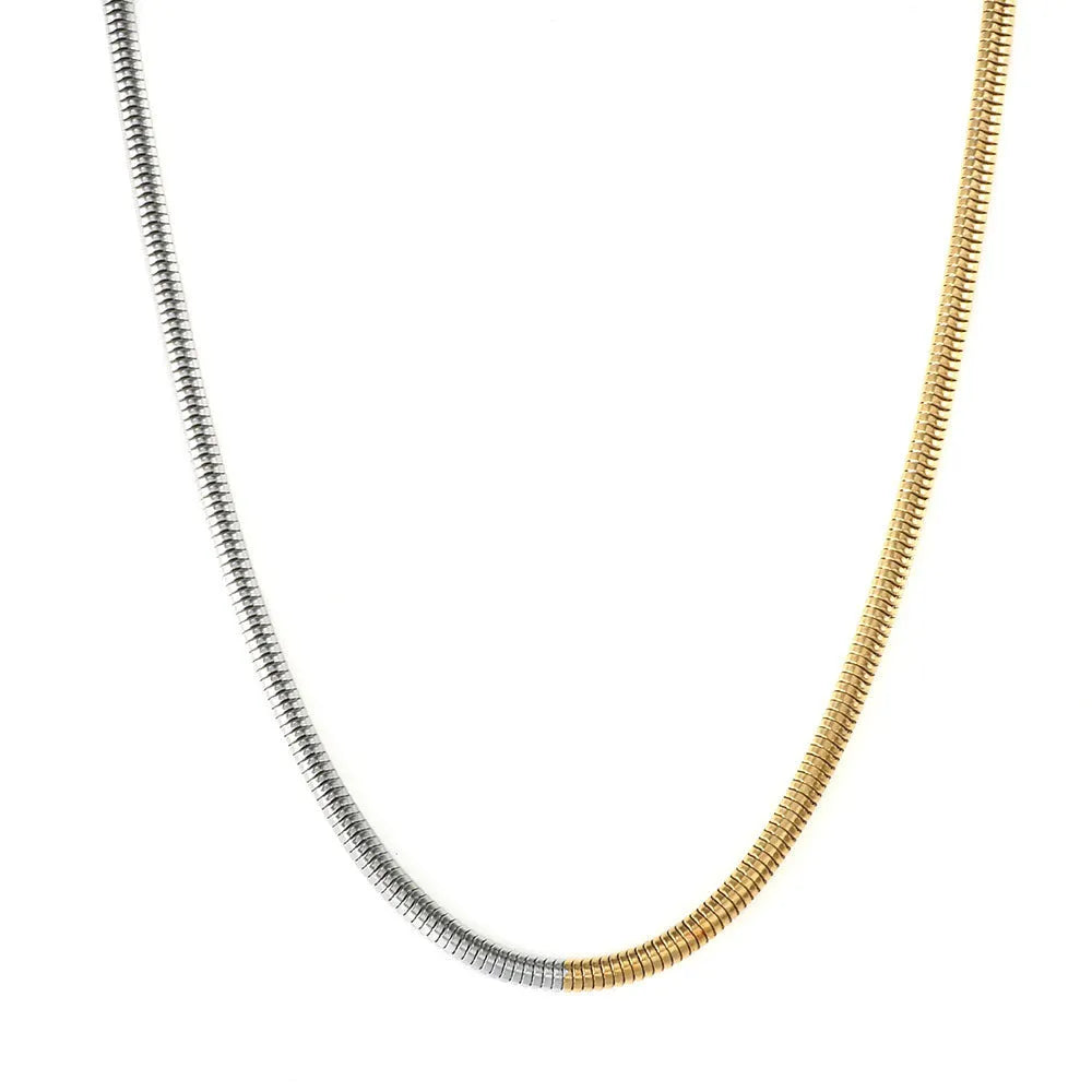 Gold colour stainless steel snake bones chain necklace with geometric lines, 3mm wide.