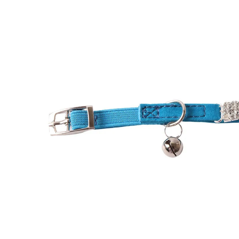 Elastic buckle cat collar in six colours with soft flocking material