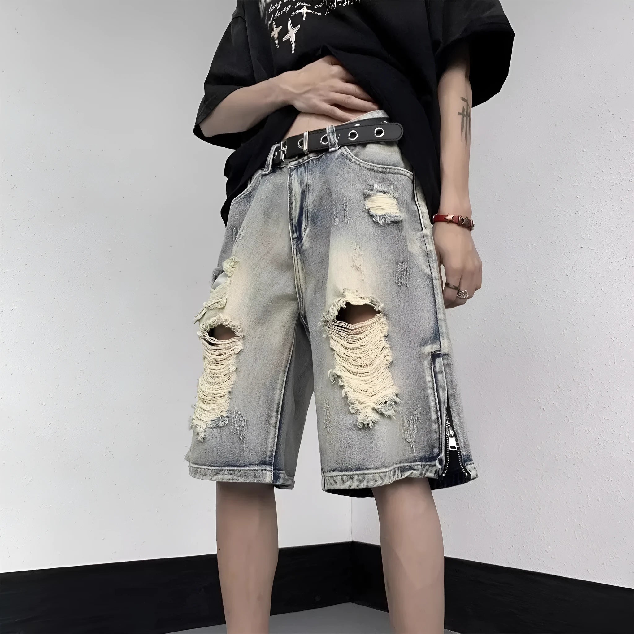 Blue retro tattered denim shorts with wide leg loose fit for women