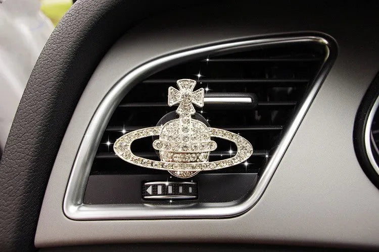 Alloy car fragrance clip with liquid perfume for air vent attachment in decorative designs