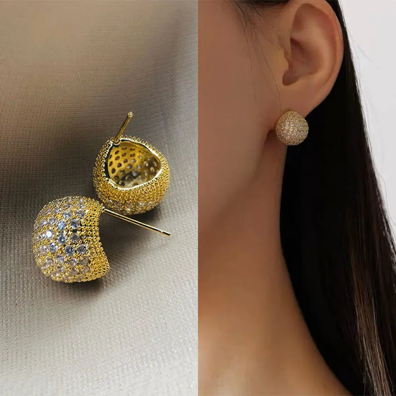 Geometric drop-shaped full diamond little golden beans ear clip earrings in gold and white colours