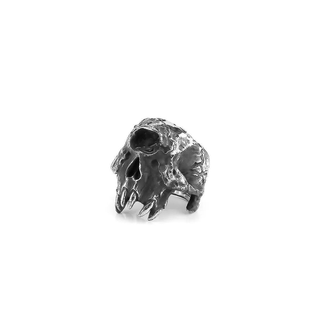 Alloy skull ring with one-eyed design in retro hip hop punk style, electroplated metallic finish