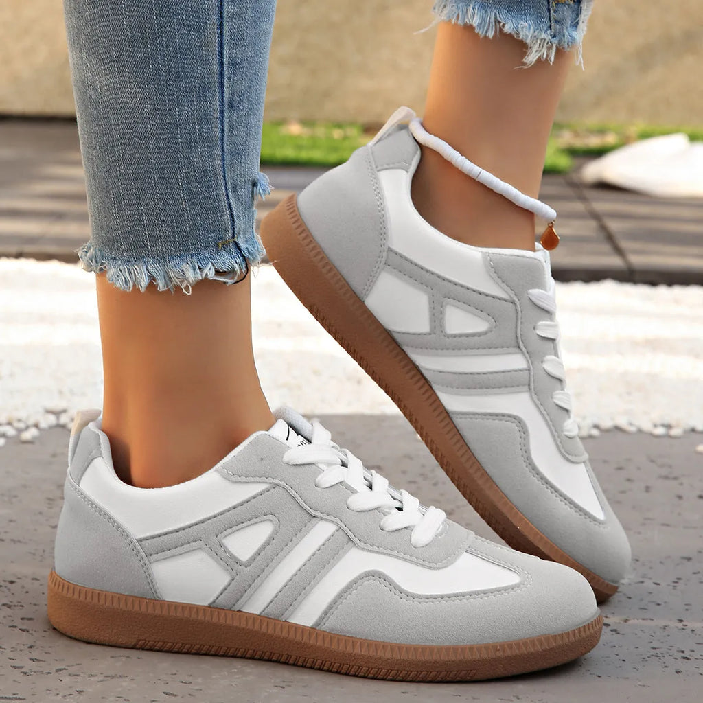 Women's retro colour matching lace-up jogging shoes in grey with a round toe and platform sole.