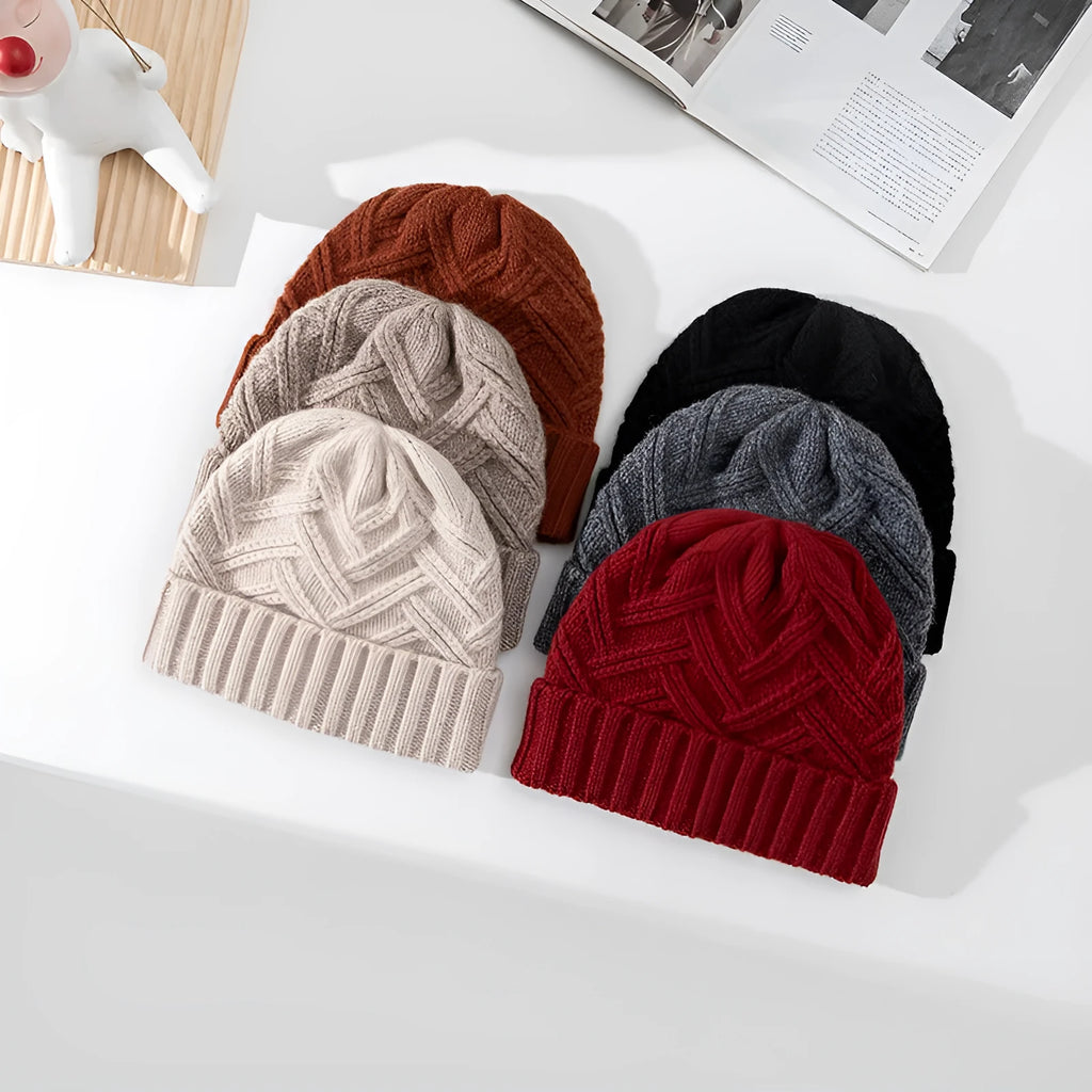 Women's wool knitted dome crown hat in ivory white, suitable for autumn and winter wear