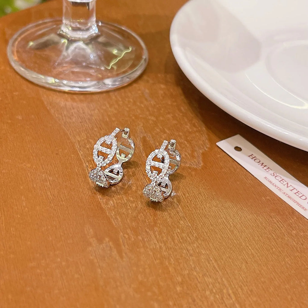Women's casual diamond earrings with gold plating in silver, gold and rose gold colour options