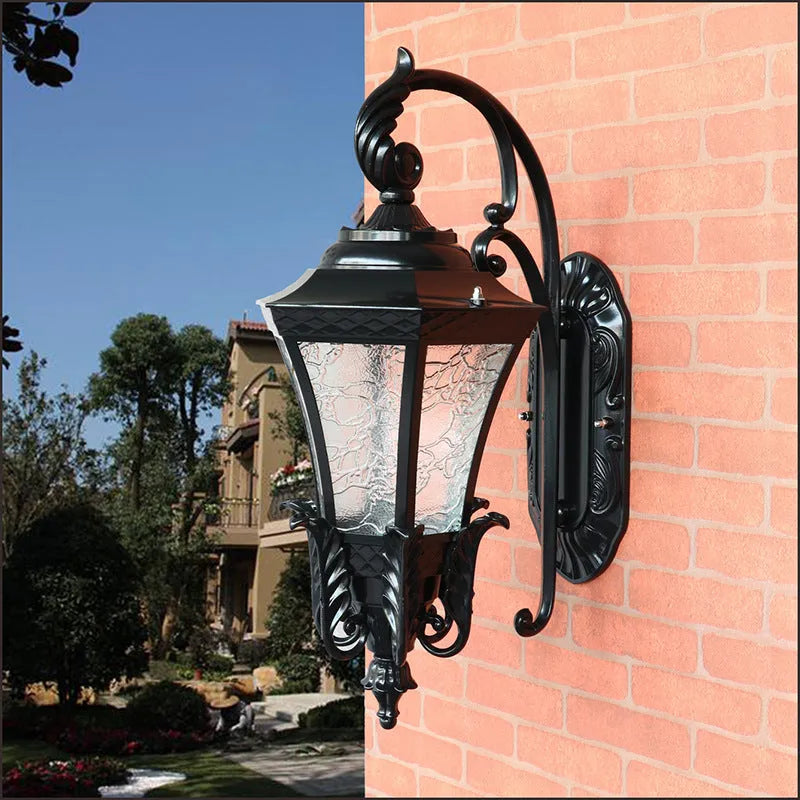European-style black outdoor waterproof street lamp for courtyard garden lighting