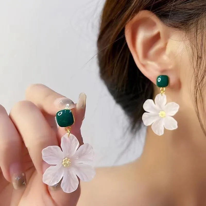 Dark green needle flowers sweet earrings with sterling silver tone finish