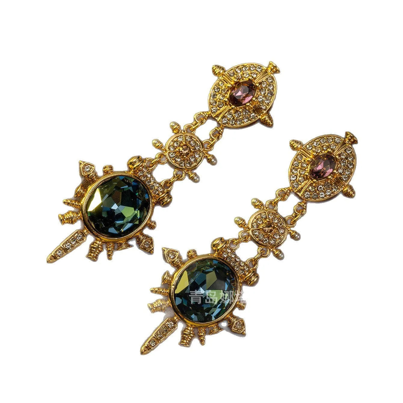 Gold geometric retro stud earrings with round shape and alloy construction