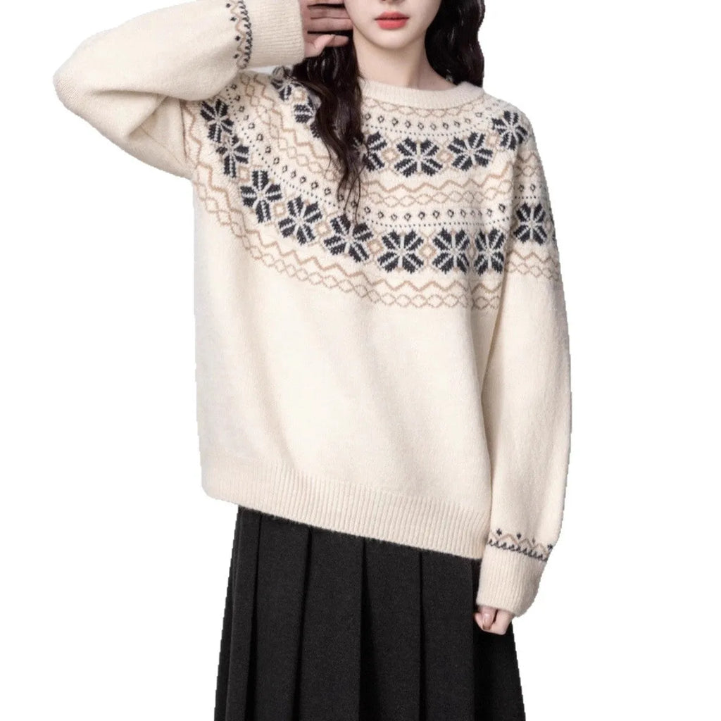Women's milky white vintage fair isle pullover sweater with geometric pattern and crew neck