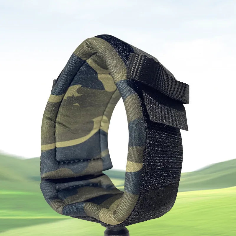 Surfboard hand holding rope for secure board transport with high elasticity