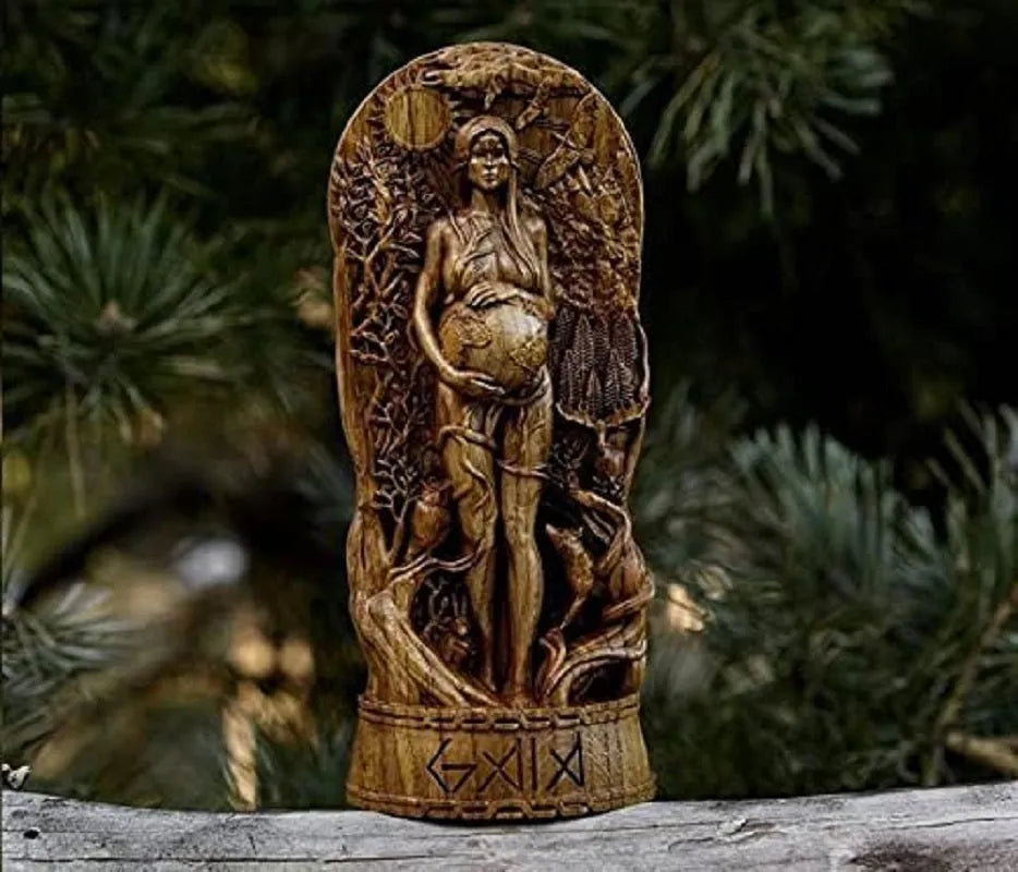 Detailed synthetic resin Greek goddess statue standing 22cm tall on a base.