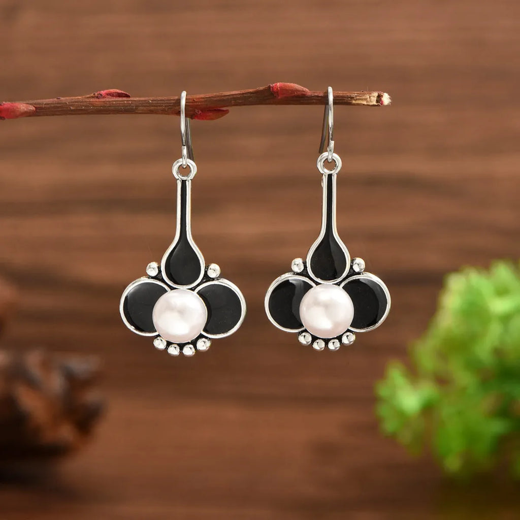 Silver retro fashion alloy earrings with electroplated finish and OL style design