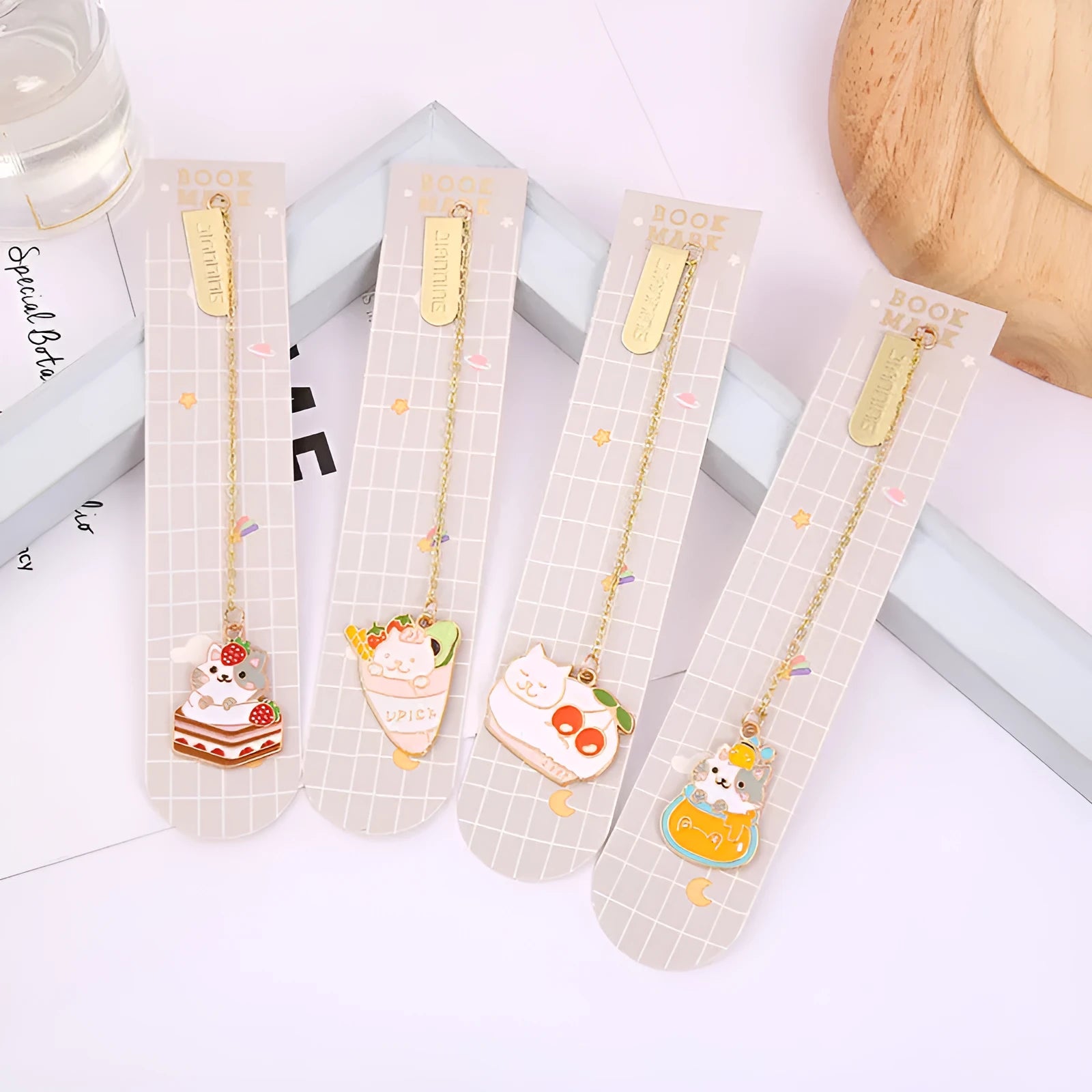 Jane Lime Foodie cute pet cat metal pendant bookmark in choice of four cartoon designs.