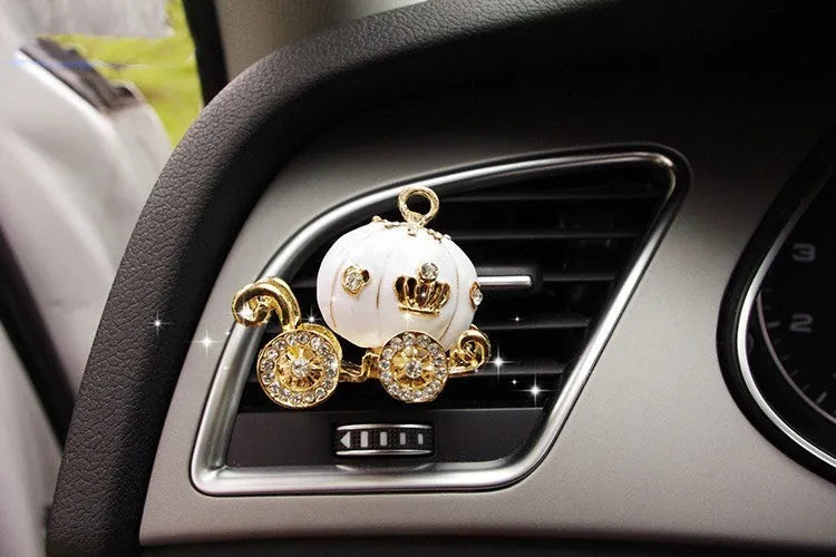 Alloy car fragrance clip with liquid perfume for air vent attachment in decorative designs