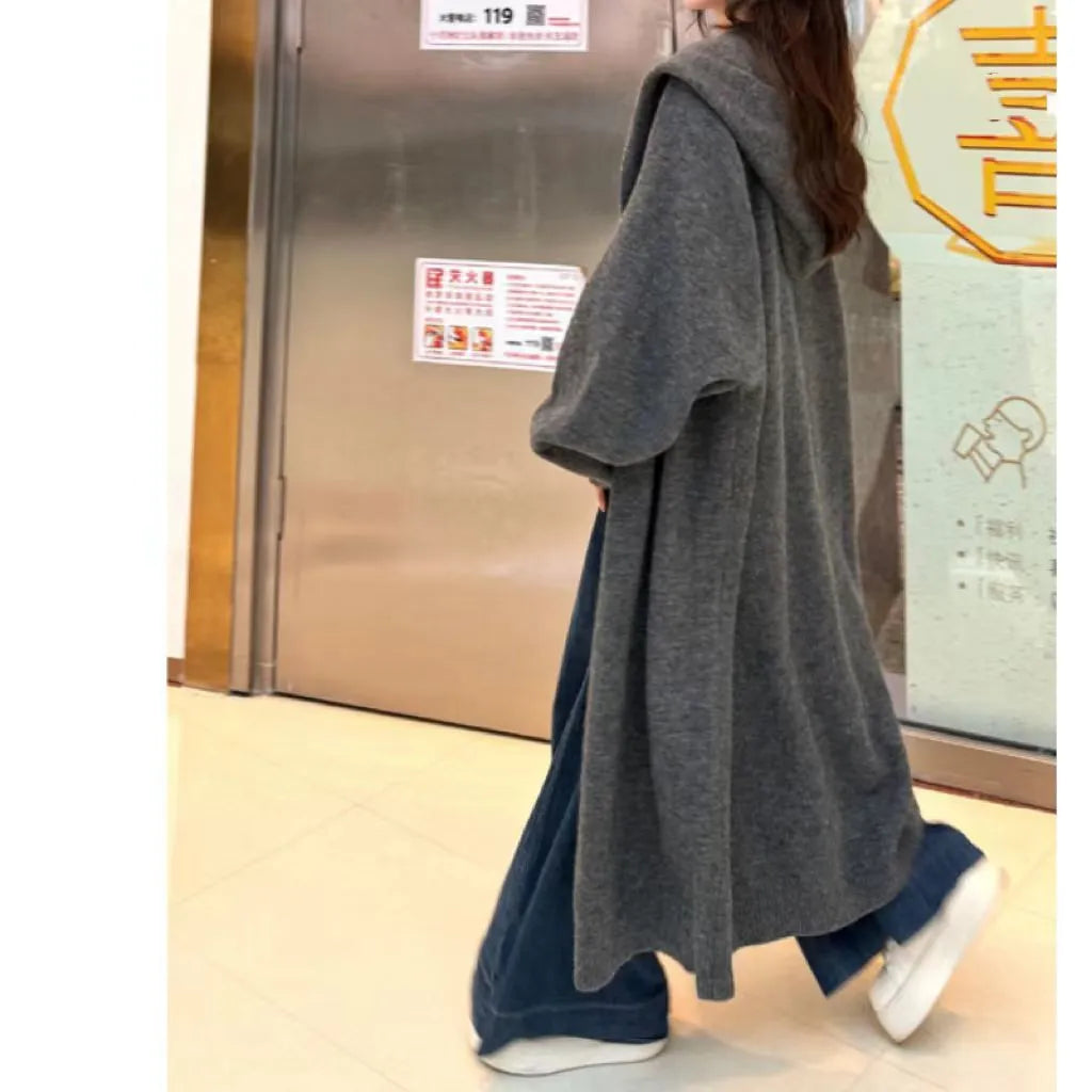 Long grey hooded knitted cardigan for women in casual Korean style