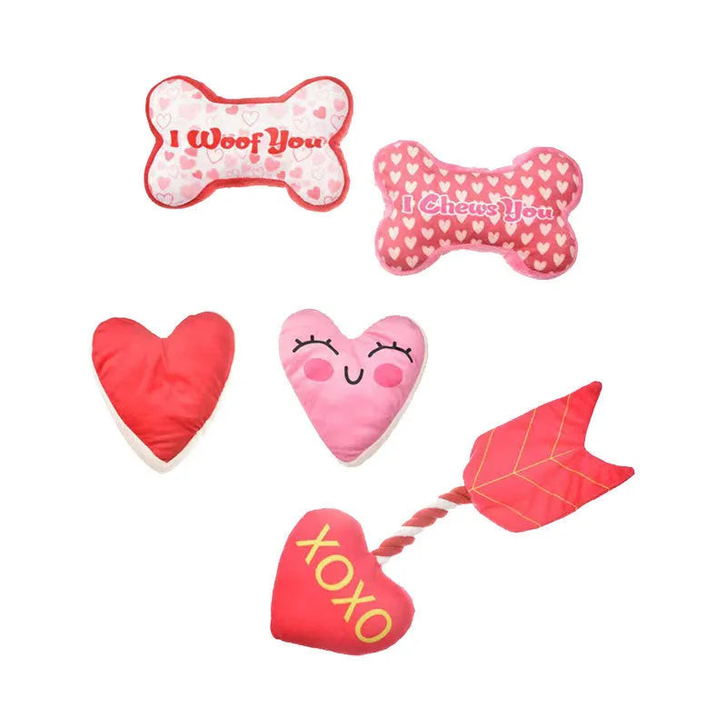 PP material pet tooth cleaning toy in peach heart red colour with textured surface