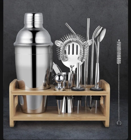 23-piece stainless steel cocktail mixing set with acrylic glasses and bar tools