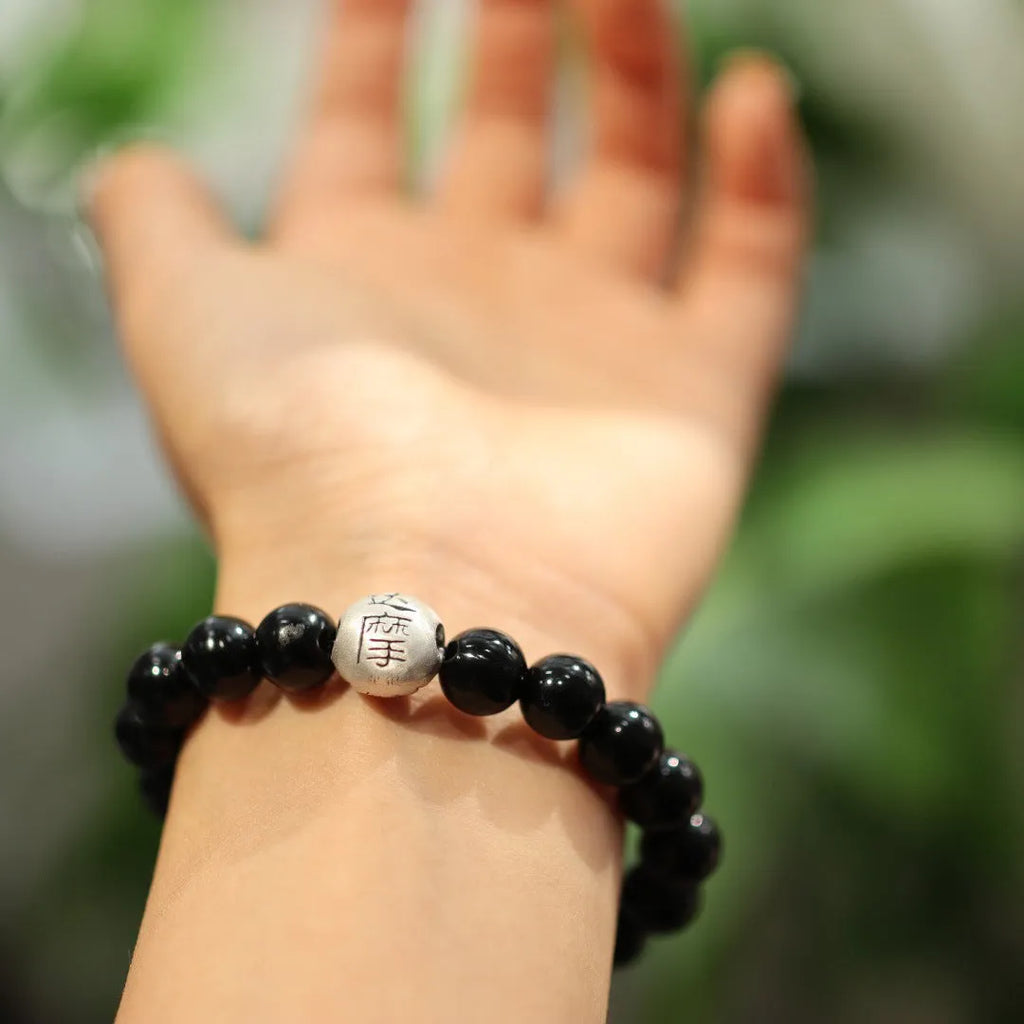 Black agate and sterling silver Chinese style bracelet with 10mm beads