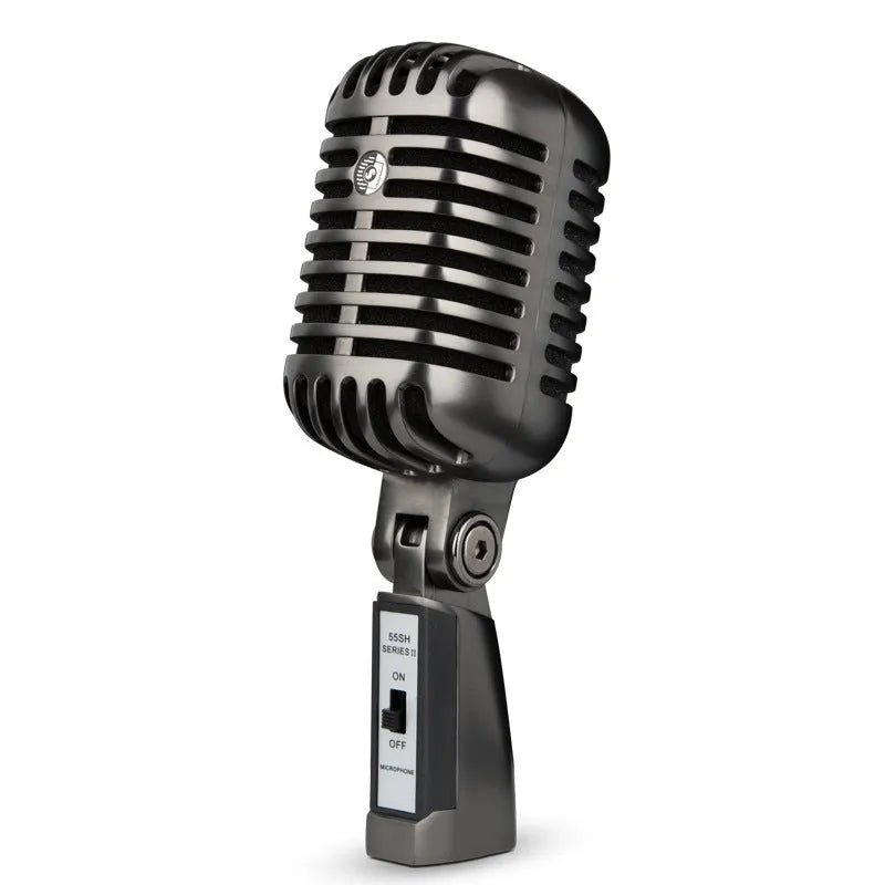 Retro-style wireless condenser microphone with cardioid polar pattern for professional audio recording