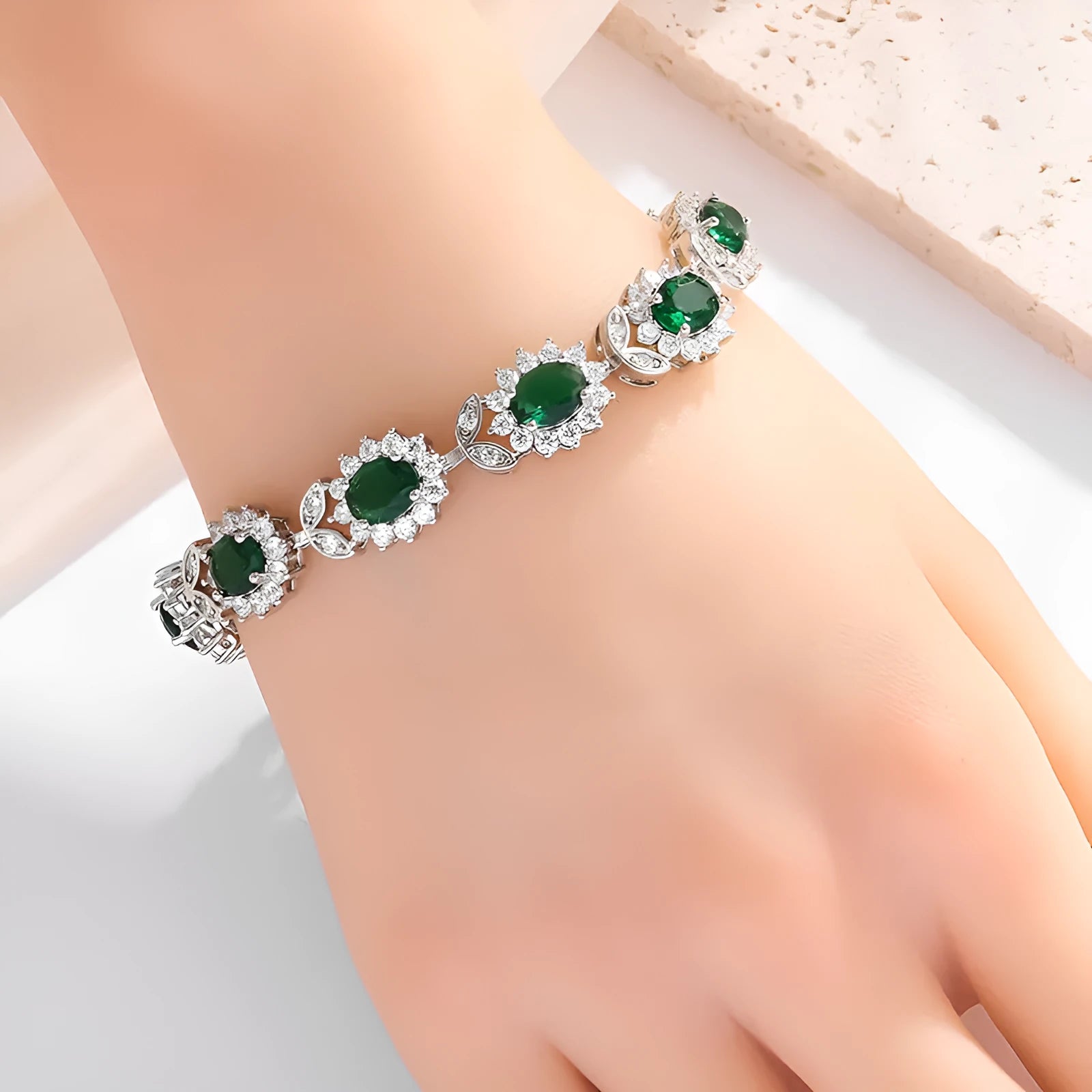 Women's simple inlaid zircon bracelet in environmentally friendly alloy with nine gemstone colour options