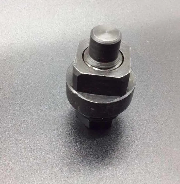Aodi T40058 crankshaft rotating sleeve timing tool with adapter showing directional arrows and diameter variations