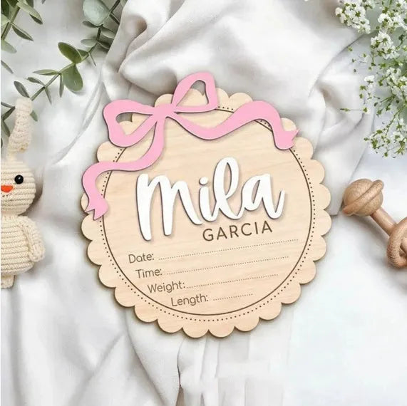 Square wooden baby room decoration ornament with space for a customised name