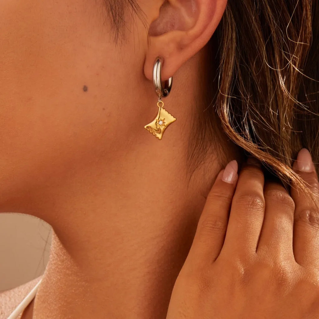 Women's Christmas tree earrings with heart and star geometry in stainless steel with gold electroplated finish