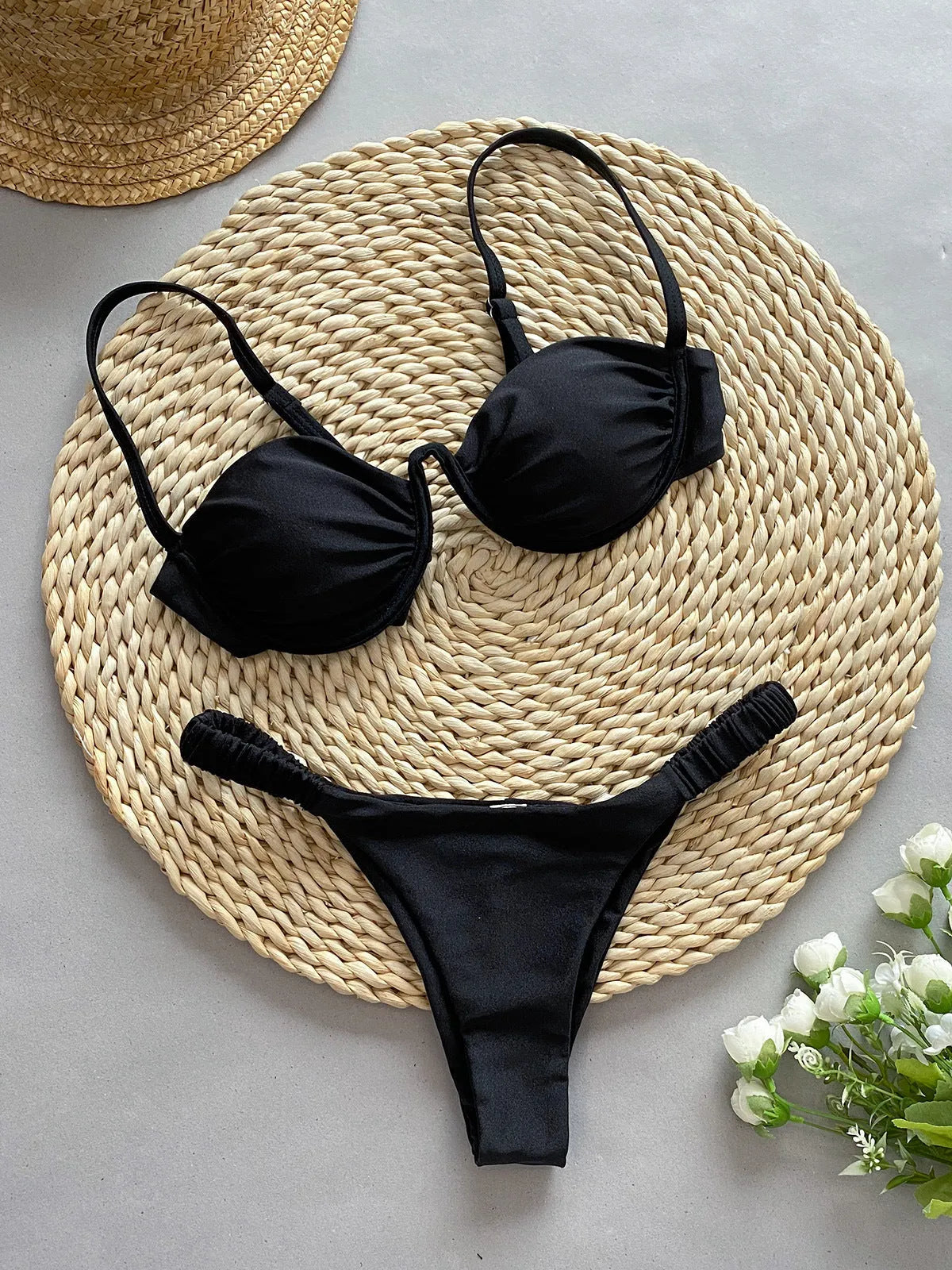 Women's underwire bikini swimsuit in black, khaki or white with briefs style and split design
