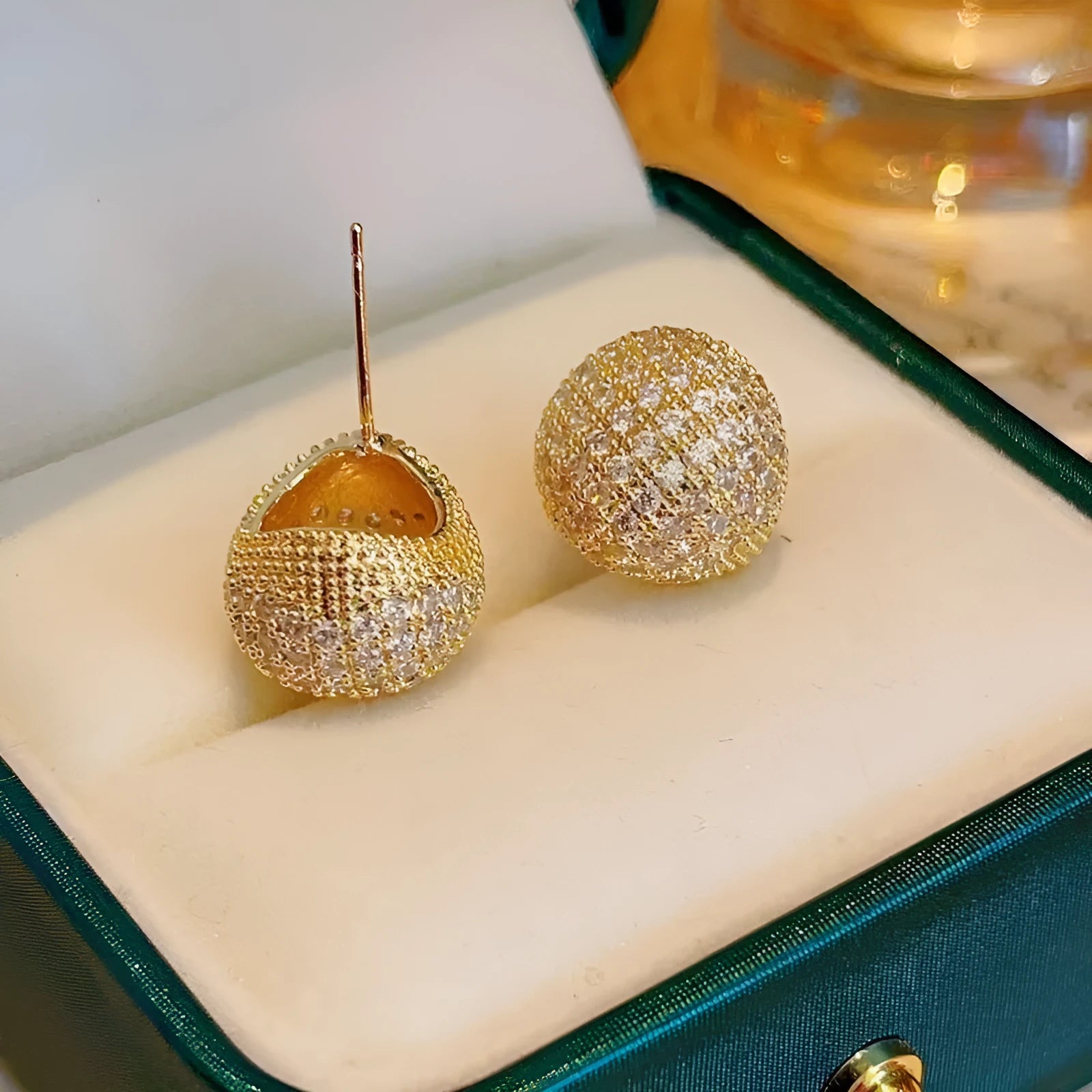 Geometric drop-shaped full diamond little golden beans ear clip earrings in gold and white colours