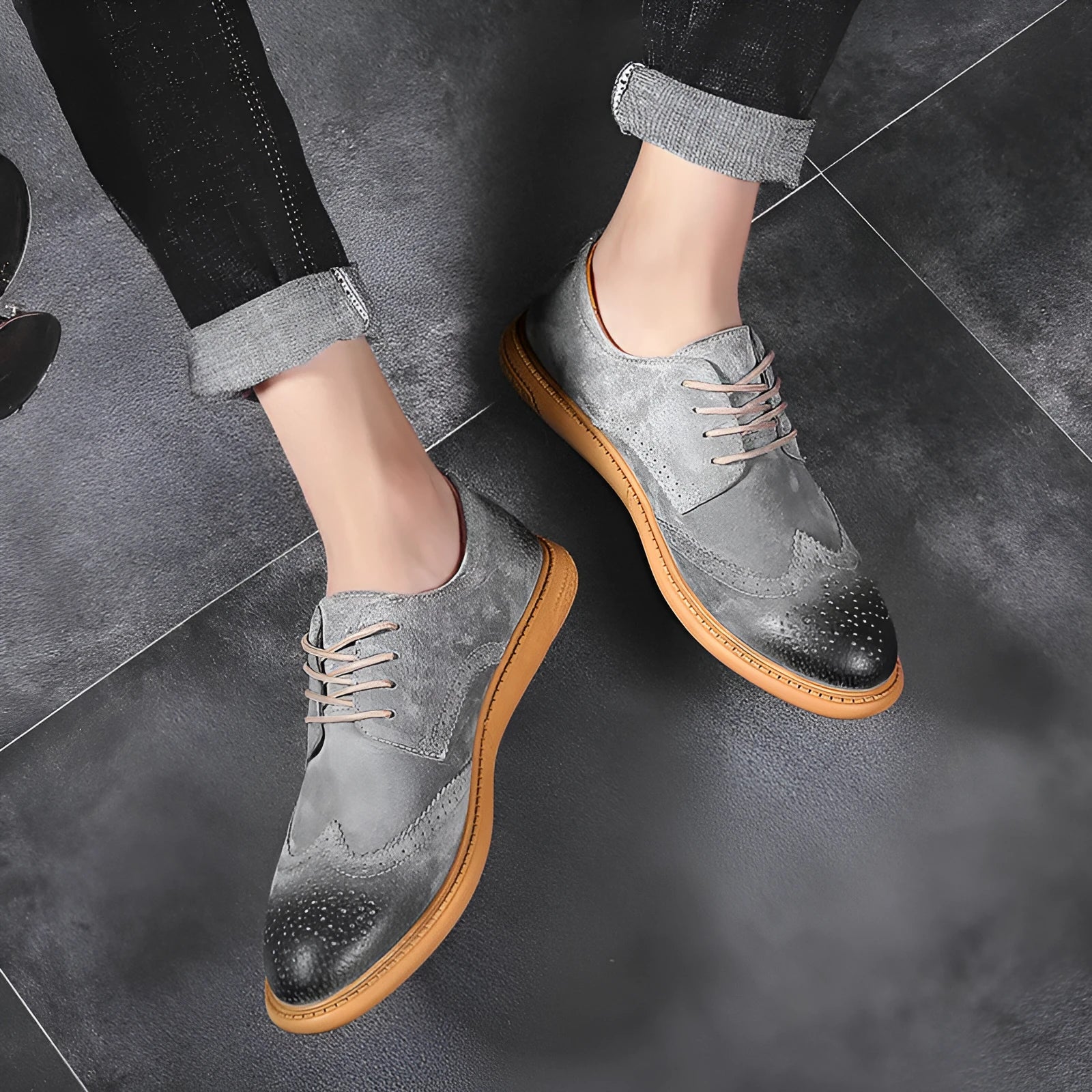 Men's low-top lace-up business shoes in genuine cowhide leather, shown in grey, sand, black, and green colour options.