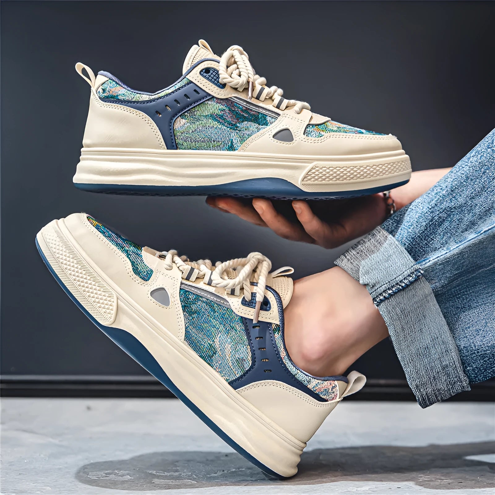Canvas casual shoes with round toe and flat heel in Milan green colour