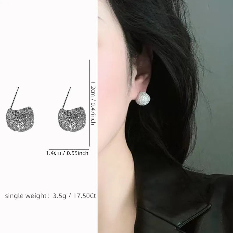 Geometric drop-shaped full diamond little golden beans ear clip earrings in gold and white colours