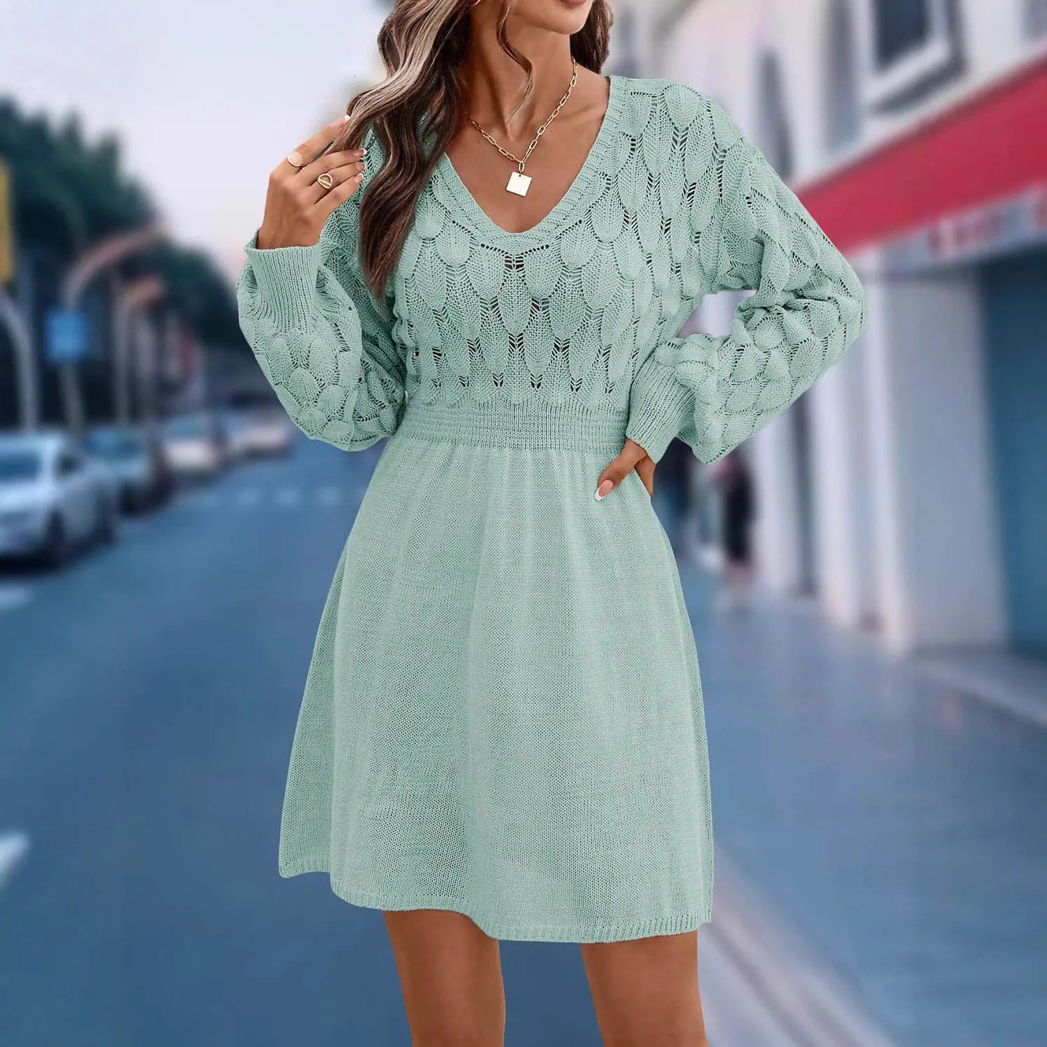 V-neck artistic retro beach dress with long sleeves and 3D pattern in acrylic fabric